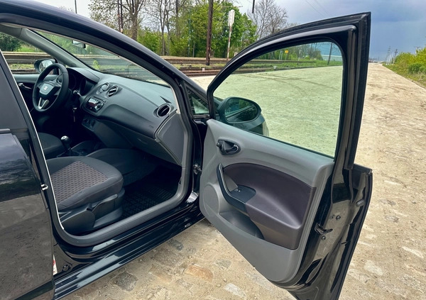 Seat Ibiza cena 13800 przebieg: 230000, rok produkcji 2008 z Wrocław małe 436